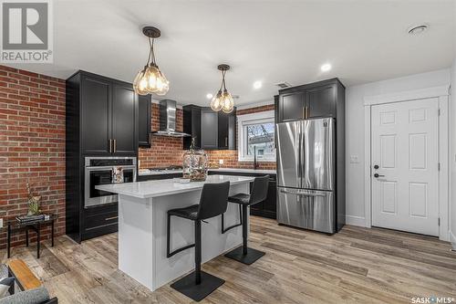 1005 Osler Street, Saskatoon, SK - Indoor Photo Showing Kitchen With Stainless Steel Kitchen With Upgraded Kitchen