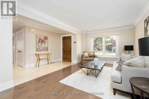 1779 Fifeshire Court, Mississauga (Erin Mills), ON - Indoor Photo Showing Living Room