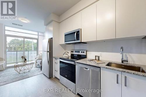 217 - 1010 Dundas Street E, Whitby (Blue Grass Meadows), ON - Indoor Photo Showing Kitchen With Stainless Steel Kitchen With Upgraded Kitchen