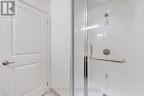 217 - 1010 Dundas Street E, Whitby (Blue Grass Meadows), ON - Indoor Photo Showing Bathroom