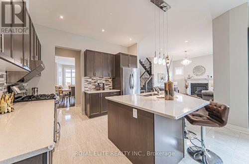 36 Jeffery Nihda Crescent, Markham (Greensborough), ON - Indoor Photo Showing Kitchen With Upgraded Kitchen