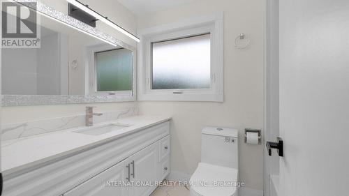 1199 Willowbrook Drive, Oakville (Bronte East), ON - Indoor Photo Showing Bathroom