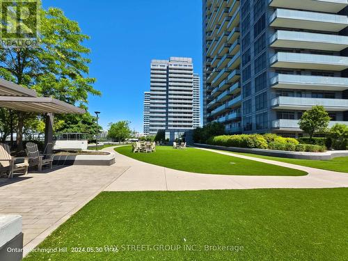 602 - 55 Oneida Crescent, Richmond Hill (Langstaff), ON - Outdoor With Facade