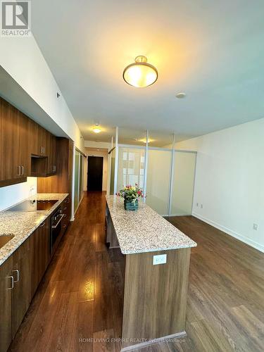 2706 - 426 University Avenue, Toronto (University), ON - Indoor Photo Showing Kitchen With Upgraded Kitchen