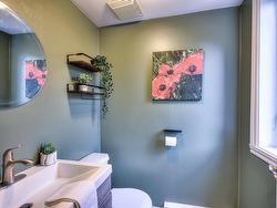 Powder room - 