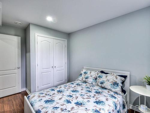 Chambre Ã Â coucher - 596 Rue Étienne-Lavoie, Laval (Sainte-Dorothée), QC - Indoor Photo Showing Bedroom