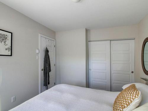 Master bedroom - 2375  - 2377 Rue Louis-Veuillot, Montréal (Mercier/Hochelaga-Maisonneuve), QC - Indoor Photo Showing Bedroom