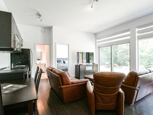 Overall view - 52  - 52A Rue Du Lac-Walfred N., Sainte-Marguerite-Du-Lac-Masson, QC - Indoor Photo Showing Living Room