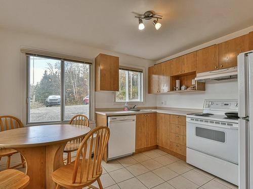 Cuisine - 54  - 56 Ch. D'Entrelacs, Sainte-Marguerite-Du-Lac-Masson, QC - Indoor Photo Showing Kitchen