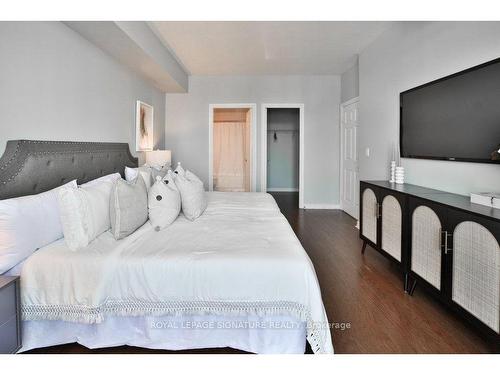 309-1750 Bayview Ave, Toronto, ON - Indoor Photo Showing Bedroom