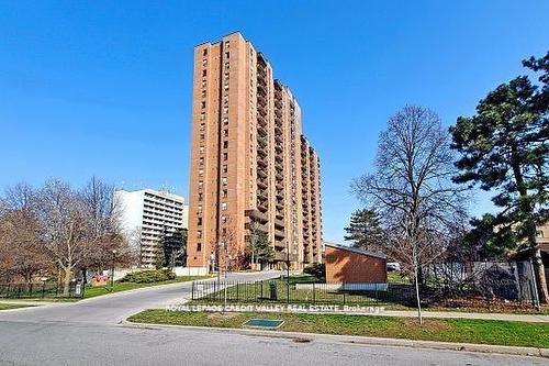 703-90 Ling Rd, Toronto, ON - Outdoor With Facade