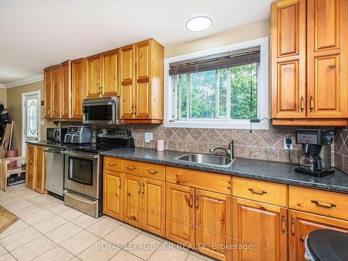 5622 Sixth Line, Erin, ON - Indoor Photo Showing Kitchen