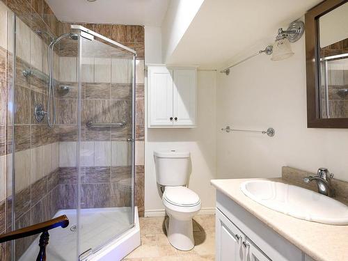 1519 Heffley Louis Cr Rd, Kamloops, BC - Indoor Photo Showing Bathroom