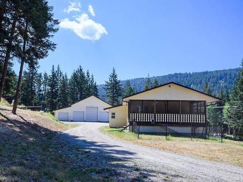 1519 Heffley Louis Cr Rd, Kamloops, BC - Outdoor With Deck Patio Veranda