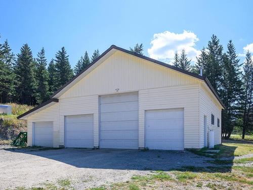 1519 Heffley Louis Cr Rd, Kamloops, BC - Outdoor With Exterior