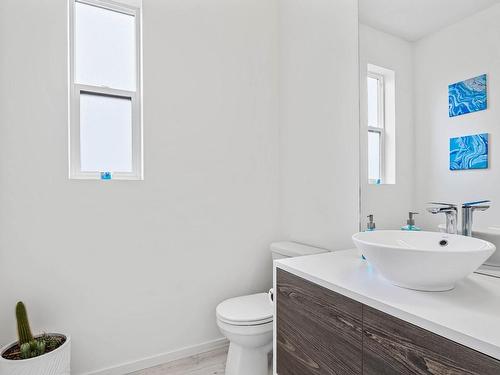 1358 Rockcress Drive, Kamloops, BC - Indoor Photo Showing Bathroom