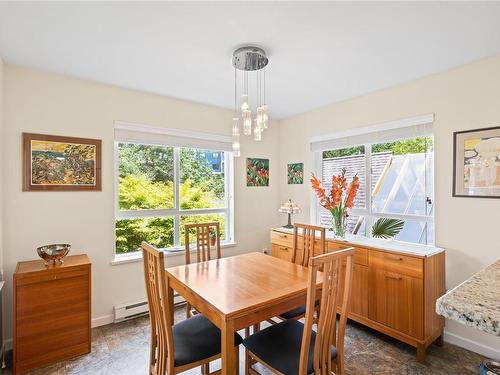 308-5625 Edgewater Lane, Nanaimo, BC - Indoor Photo Showing Dining Room