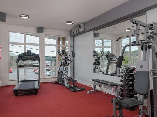 303-10 Chapel St, Nanaimo, BC - Indoor Photo Showing Gym Room