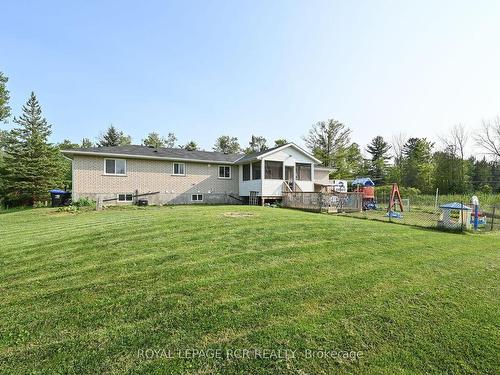 6988 County Rd 21, Essa, ON - Outdoor