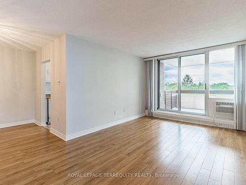 823-1625 Bloor St E, Mississauga, ON - Indoor Photo Showing Other Room