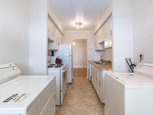 823-1625 Bloor St E, Mississauga, ON - Indoor Photo Showing Laundry Room