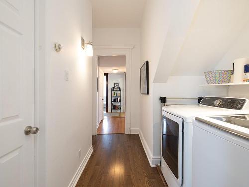 Passageway - 291  - 291B Rue Victoria, Salaberry-De-Valleyfield, QC - Indoor Photo Showing Laundry Room