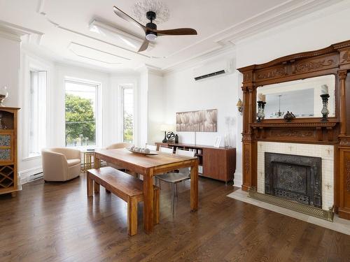 Dining room - 291  - 291B Rue Victoria, Salaberry-De-Valleyfield, QC - Indoor With Fireplace