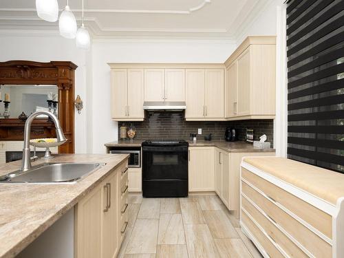 Kitchen - 291  - 291B Rue Victoria, Salaberry-De-Valleyfield, QC - Indoor Photo Showing Kitchen