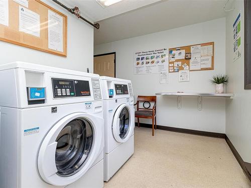 201-1991 Kaltasin Rd, Sooke, BC - Indoor Photo Showing Laundry Room