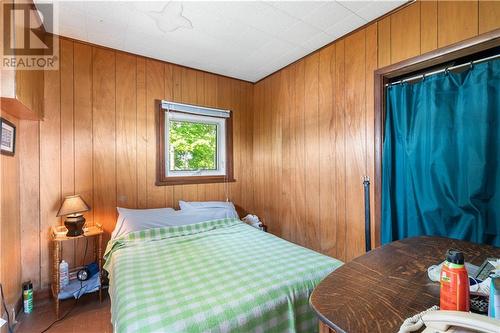 16 Twin Bay, Front Of Yonge, ON - Indoor Photo Showing Bedroom