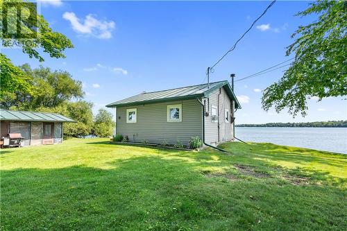 16 Twin Bay, Front Of Yonge, ON - Outdoor With Body Of Water