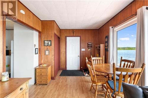 16 Twin Bay, Front Of Yonge, ON - Indoor Photo Showing Dining Room