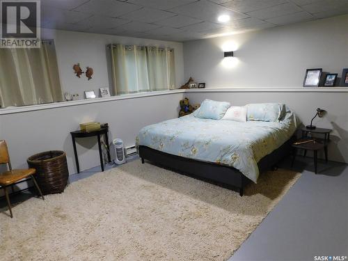 254 2Nd Avenue E, Gravelbourg, SK - Indoor Photo Showing Bedroom