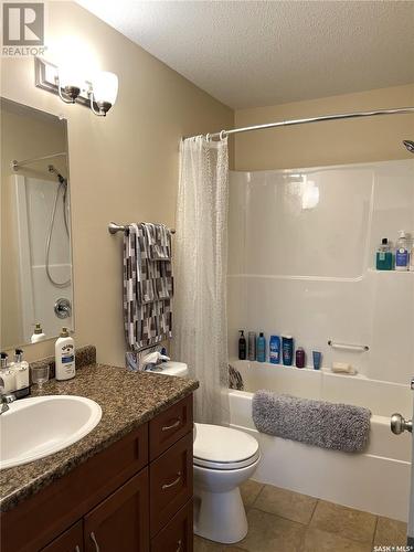 11 Fairway Court, Meadow Lake, SK - Indoor Photo Showing Bathroom