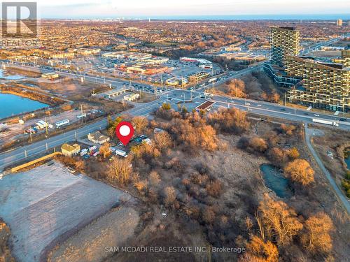 3040 Trafalgar Road, Oakville, ON 