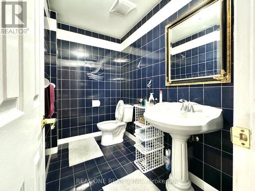 403 Glenashton Drive, Oakville (Iroquois Ridge North), ON - Indoor Photo Showing Bathroom