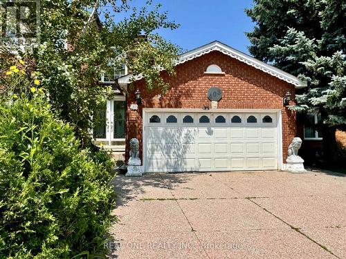 403 Glenashton Drive, Oakville (Iroquois Ridge North), ON - Outdoor