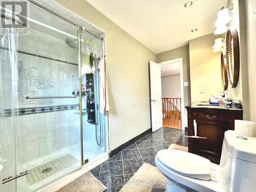 403 Glenashton Drive, Oakville (Iroquois Ridge North), ON - Indoor Photo Showing Bathroom