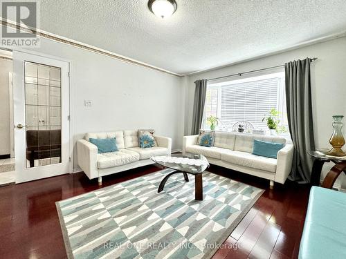 403 Glenashton Drive, Oakville (Iroquois Ridge North), ON - Indoor Photo Showing Living Room