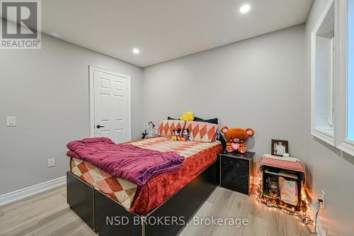 10 Nautical Drive, Brampton (Sandringham-Wellington), ON - Indoor Photo Showing Bedroom