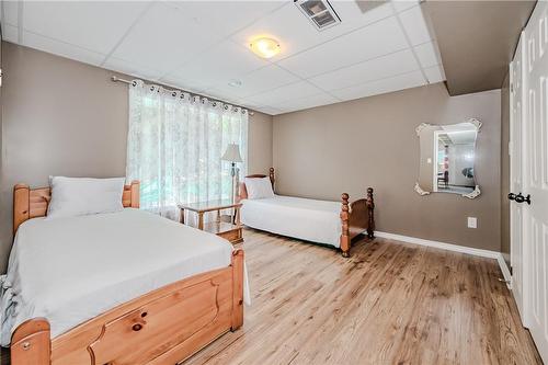 255 Lakeshore Road, St. Catharines, ON - Indoor Photo Showing Bedroom