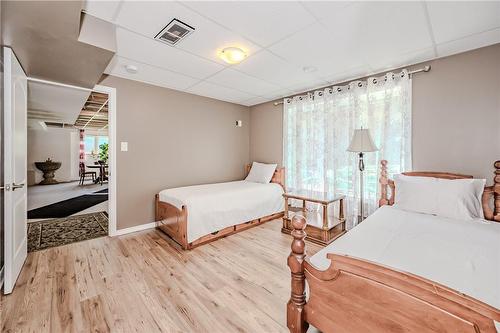 255 Lakeshore Road, St. Catharines, ON - Indoor Photo Showing Bedroom