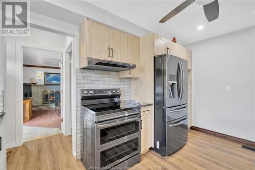 2720 Bouffard, Lasalle, ON - Indoor Photo Showing Kitchen