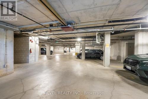 102 - 10 Dalhousie Avenue, St. Catharines, ON - Indoor Photo Showing Garage