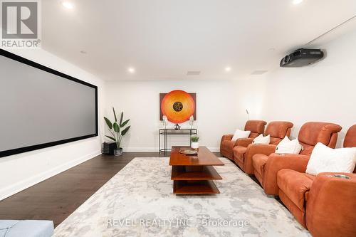 102 - 10 Dalhousie Avenue, St. Catharines, ON - Indoor Photo Showing Living Room