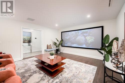 102 - 10 Dalhousie Avenue, St. Catharines, ON - Indoor Photo Showing Living Room