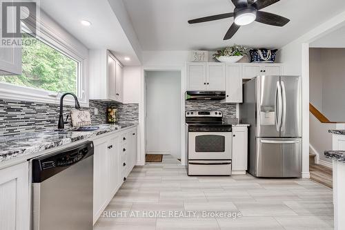 41 Janlisda Drive, Kawartha Lakes (Fenelon Falls), ON - Indoor Photo Showing Kitchen With Stainless Steel Kitchen With Upgraded Kitchen