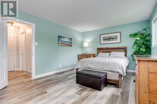 41 Janlisda Drive, Kawartha Lakes (Fenelon Falls), ON - Indoor Photo Showing Bedroom