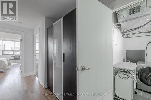 2302 - 389 Dundas Street, London, ON - Indoor Photo Showing Laundry Room