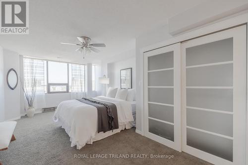 2302 - 389 Dundas Street, London, ON - Indoor Photo Showing Bedroom